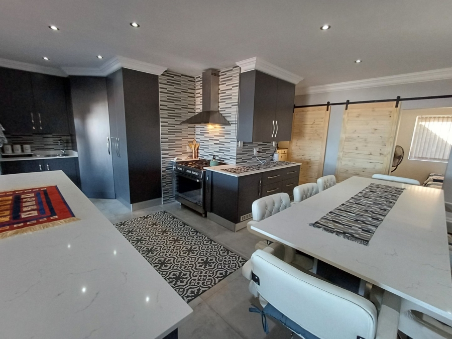 8 Bedroom Property for Sale in Dana Bay Western Cape